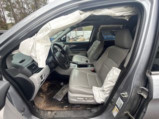 2021 Honda Pilot AWD Touring 8 Passenger - Interior Front Seat Image